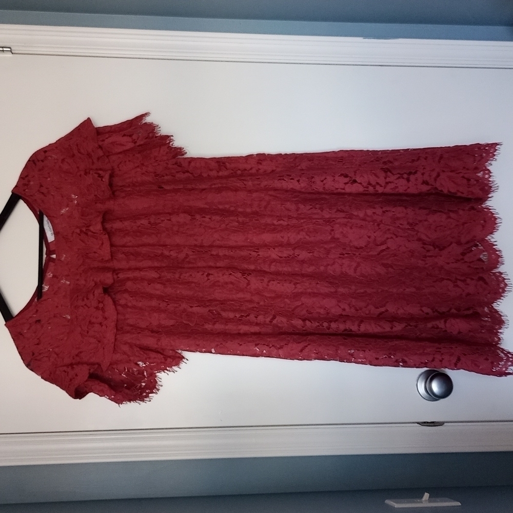 Motherhood Maternity Lace dress